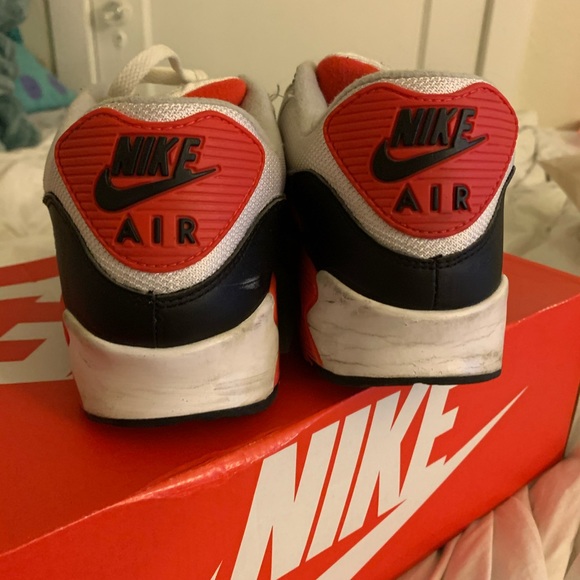 Air Max 90 Infrared Size 10.5 Men’s - Picture 3 of 4